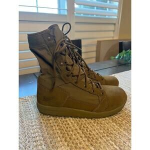 Danner Men's Tan Tachyon Coyote 8" Boots Sz 7.5 EE (wide fit) NWOTS